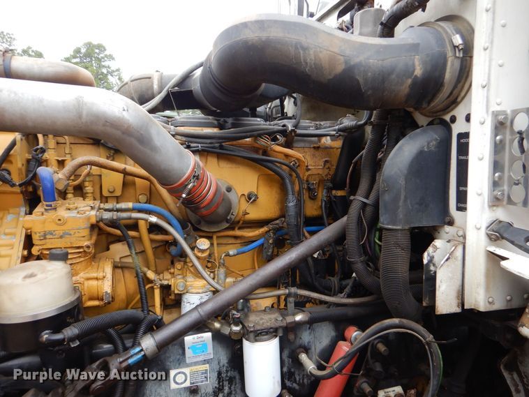 image for item DO1520 2006 Peterbilt 378  semi truck