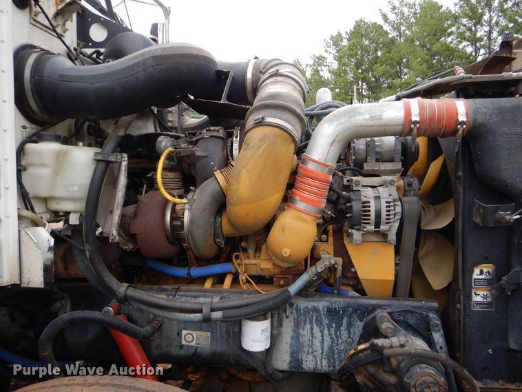 image for item DO1520 2006 Peterbilt 378  semi truck