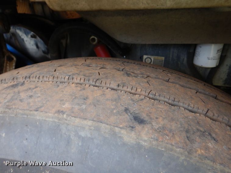 image for item DO1520 2006 Peterbilt 378  semi truck