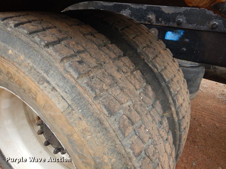 image for item DO1520 2006 Peterbilt 378  semi truck