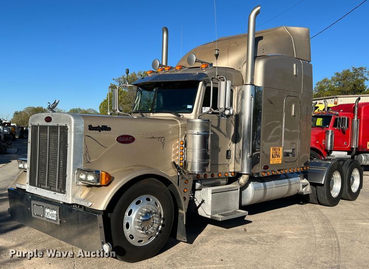 image for item DO8856 2005 Peterbilt 379  semi truck