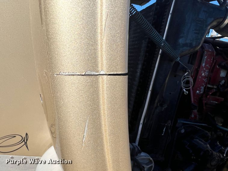 image for item DO8856 2005 Peterbilt 379  semi truck