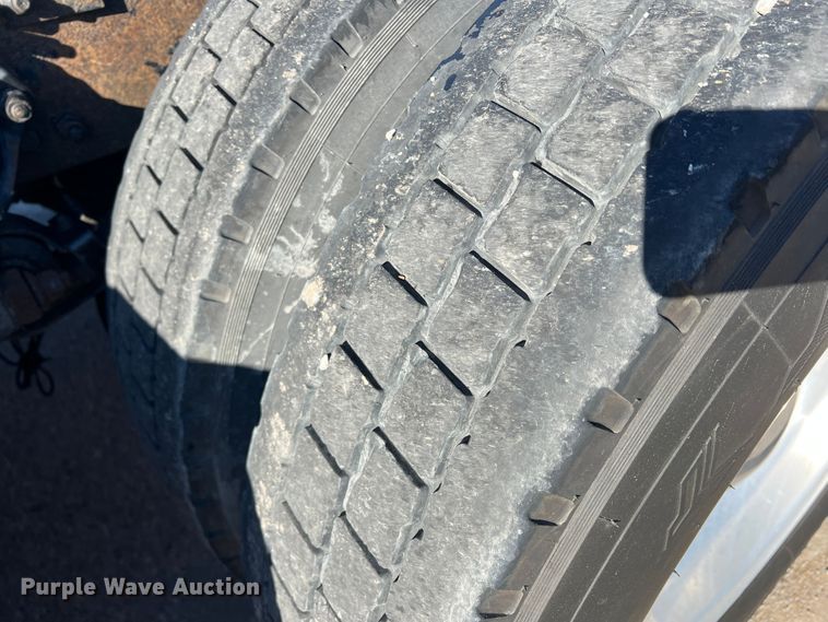 image for item DO8856 2005 Peterbilt 379  semi truck