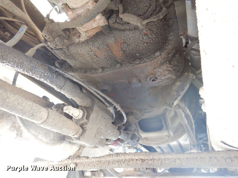 image for item DP0392 1997 International 9400  semi truck