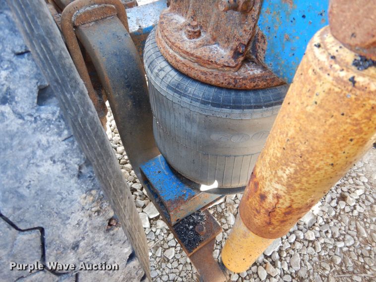 image for item DP0392 1997 International 9400  semi truck