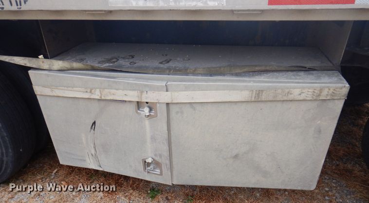 image for item DP0401 2007 Fontaine 1FTW-7-8048WSAWK  flatbed trailer