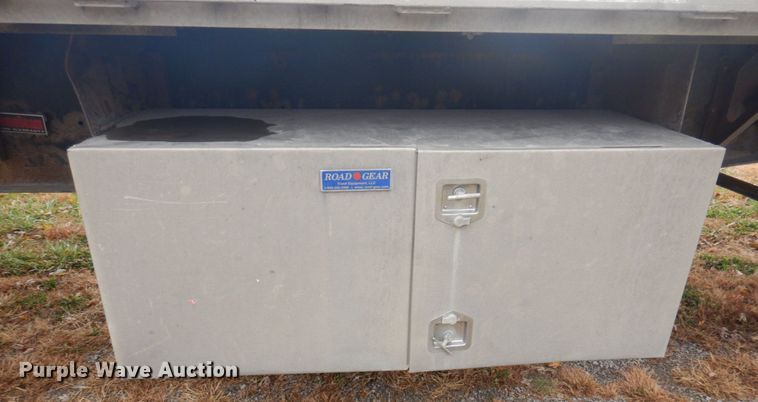 image for item DP0401 2007 Fontaine 1FTW-7-8048WSAWK  flatbed trailer