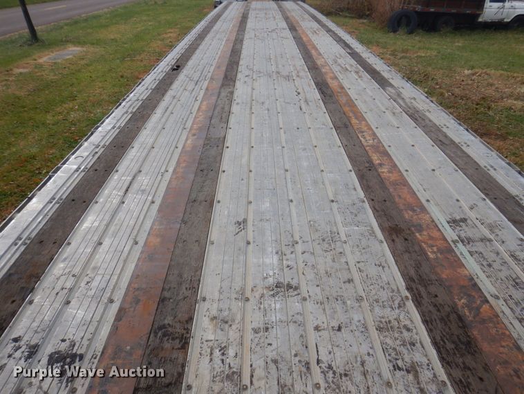 image for item DP0401 2007 Fontaine 1FTW-7-8048WSAWK  flatbed trailer