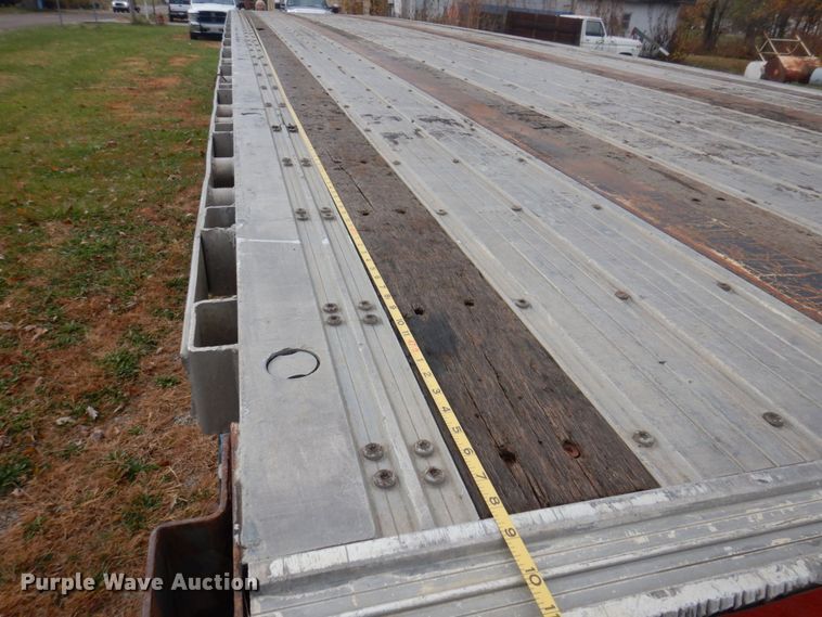 image for item DP0401 2007 Fontaine 1FTW-7-8048WSAWK  flatbed trailer