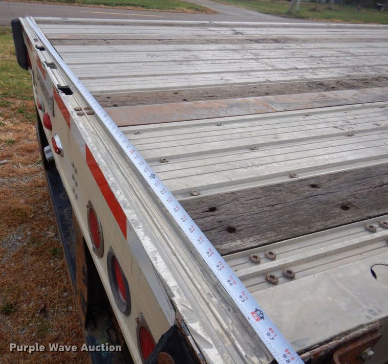 image for item DP0401 2007 Fontaine 1FTW-7-8048WSAWK  flatbed trailer