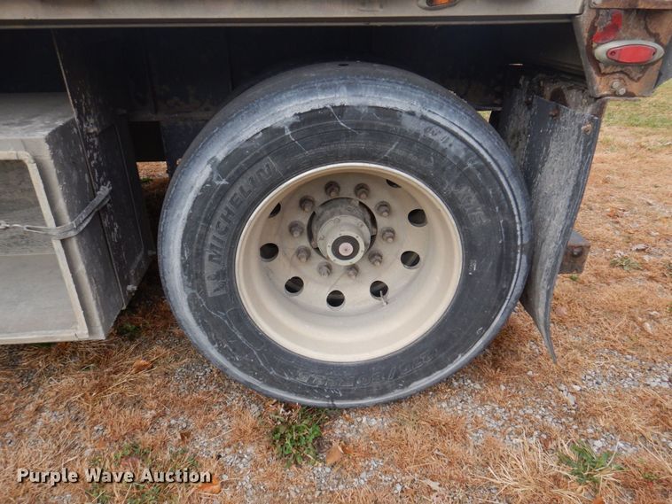 image for item DP0401 2007 Fontaine 1FTW-7-8048WSAWK  flatbed trailer