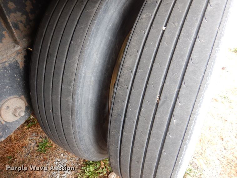 image for item DP0401 2007 Fontaine 1FTW-7-8048WSAWK  flatbed trailer