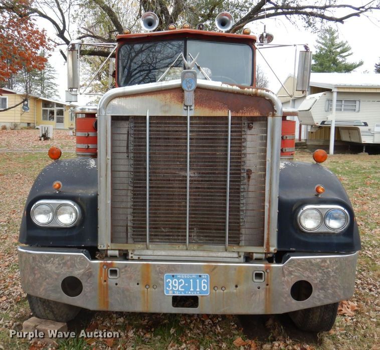 image for item DP0413 1971 Kenworth W925  semi truck