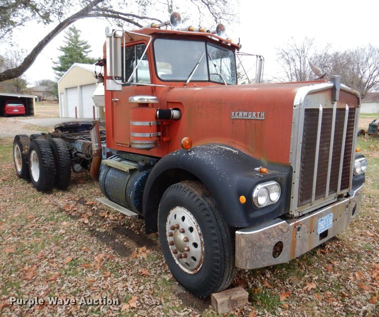 image for item DP0413 1971 Kenworth W925  semi truck