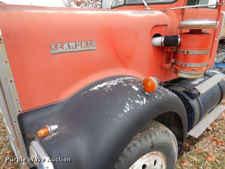 image for item DP0413 1971 Kenworth W925  semi truck