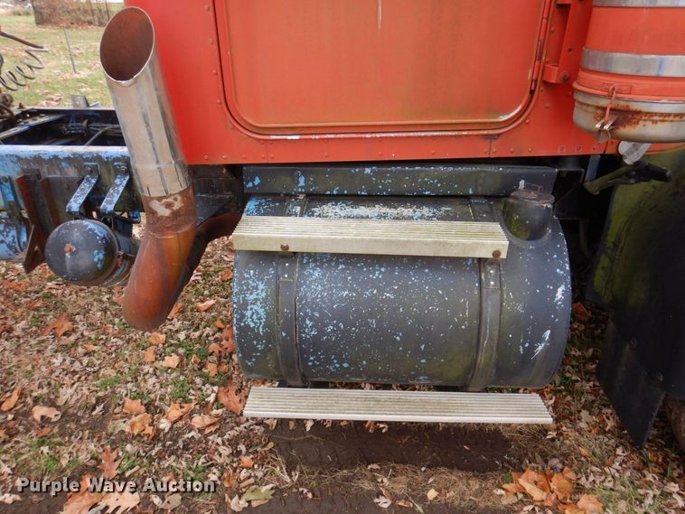 image for item DP0413 1971 Kenworth W925  semi truck