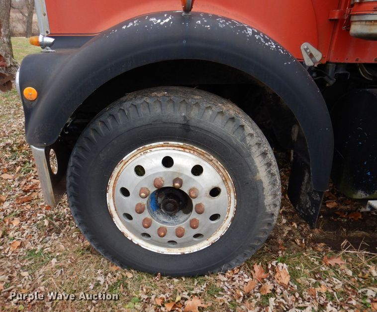 image for item DP0413 1971 Kenworth W925  semi truck