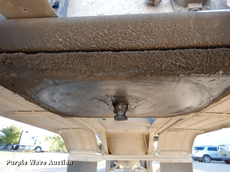 image for item DQ1869 2006 Heil  pneumatic dry bulk trailer