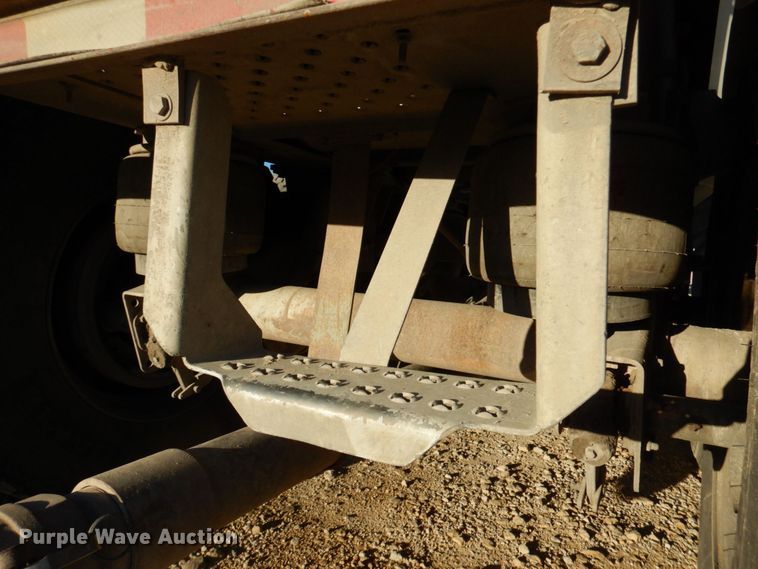 image for item DQ1869 2006 Heil  pneumatic dry bulk trailer