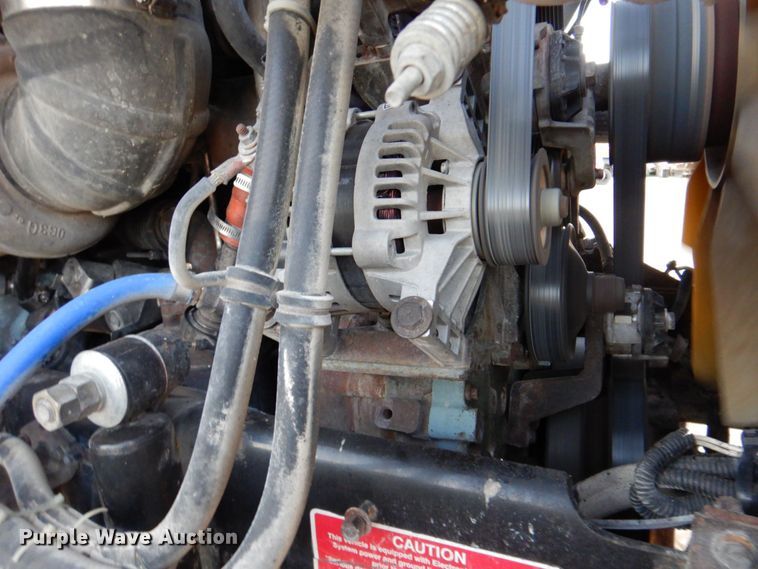 image for item DQ1870 2004 Western Star 4900FA  semi truck