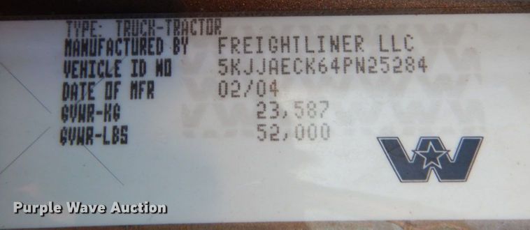 image for item DQ1870 2004 Western Star 4900FA  semi truck