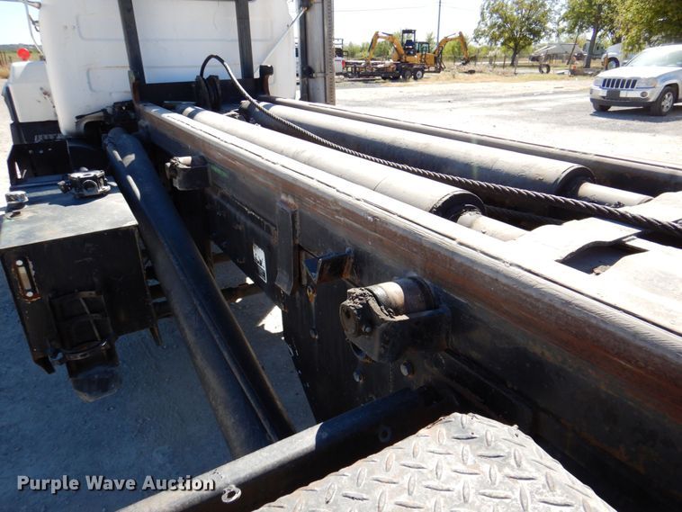 image for item DQ1871 1999 Mack RD688S  roll-off container truck