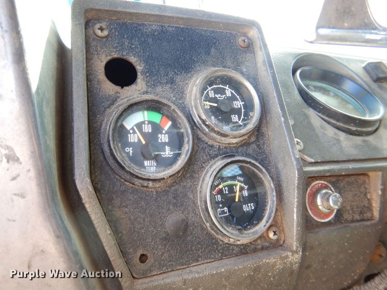 image for item DQ1871 1999 Mack RD688S  roll-off container truck