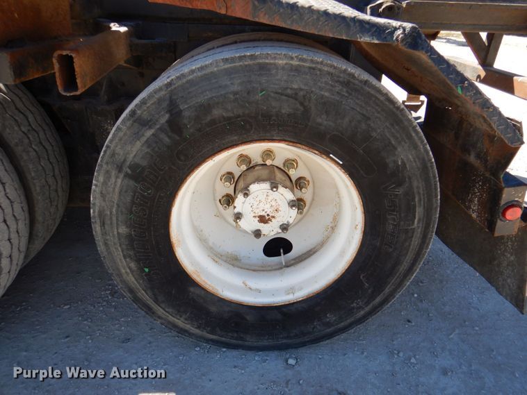 image for item DQ1871 1999 Mack RD688S  roll-off container truck