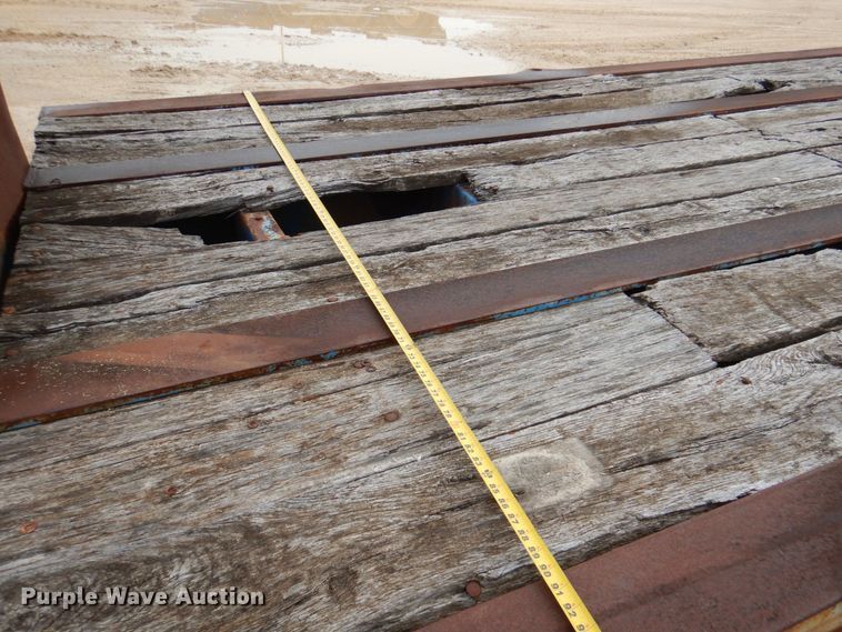 image for item DQ1882 1983 Aztec  oilfield trailer