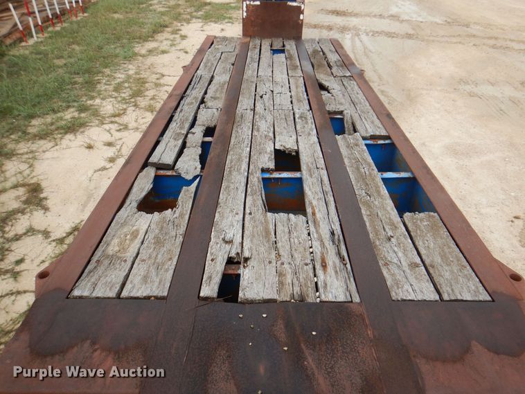 image for item DQ1882 1983 Aztec  oilfield trailer