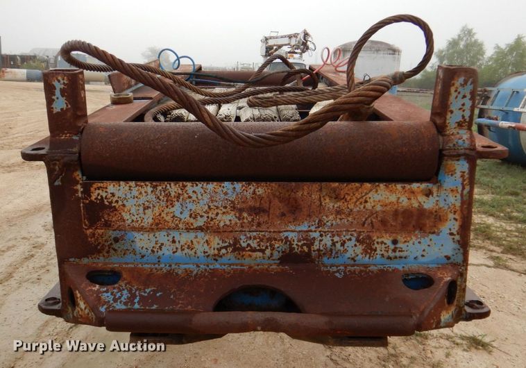 image for item DQ1882 1983 Aztec  oilfield trailer