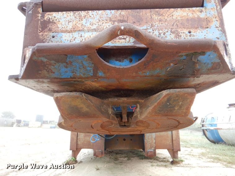 image for item DQ1882 1983 Aztec  oilfield trailer