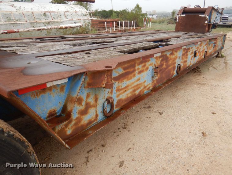 image for item DQ1882 1983 Aztec  oilfield trailer