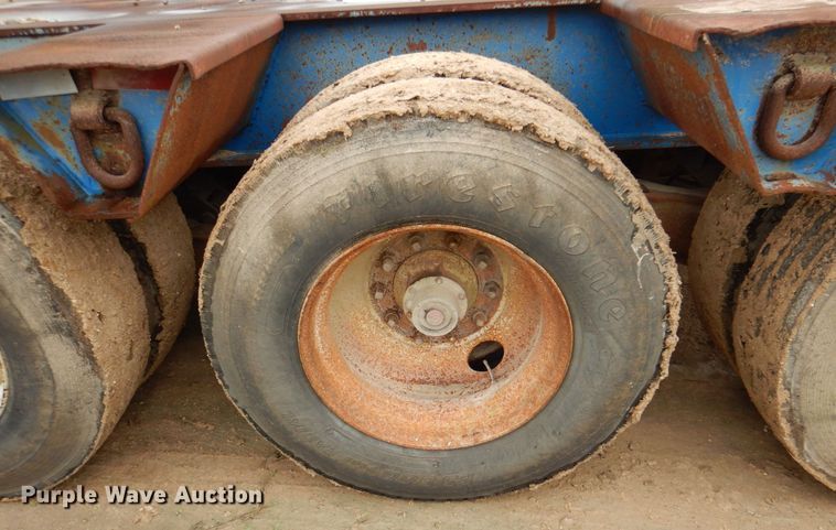 image for item DQ1882 1983 Aztec  oilfield trailer