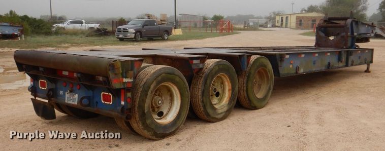 image for item DQ1883 1981 Aztec  oilfield trailer