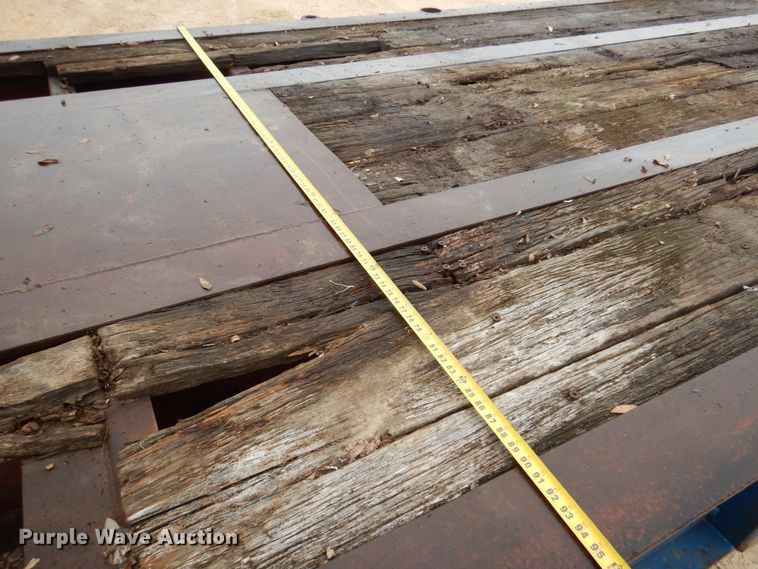 image for item DQ1883 1981 Aztec  oilfield trailer