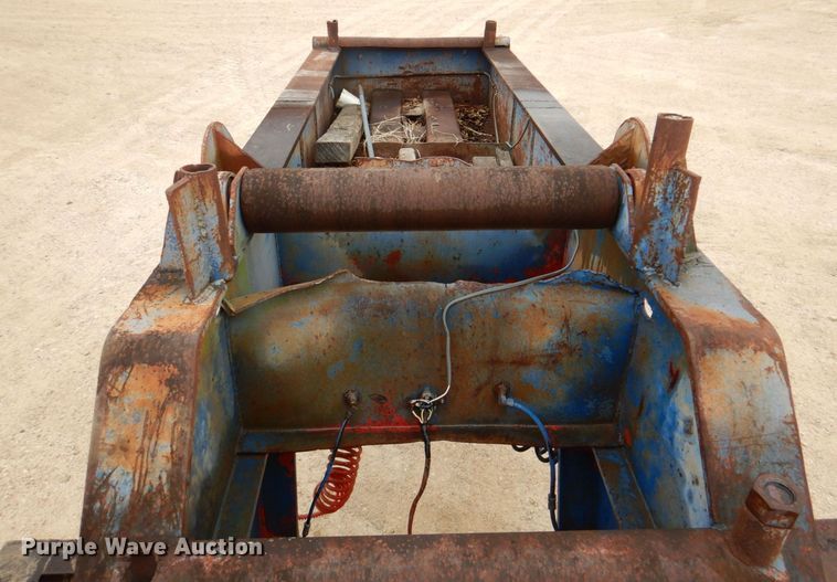 image for item DQ1883 1981 Aztec  oilfield trailer