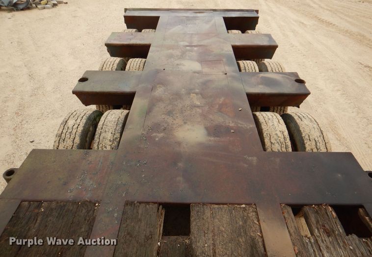 image for item DQ1883 1981 Aztec  oilfield trailer