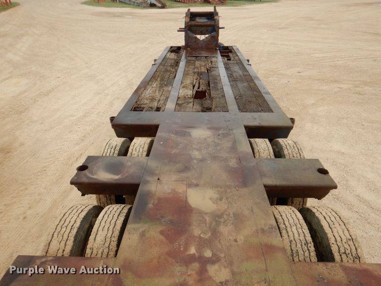 image for item DQ1883 1981 Aztec  oilfield trailer