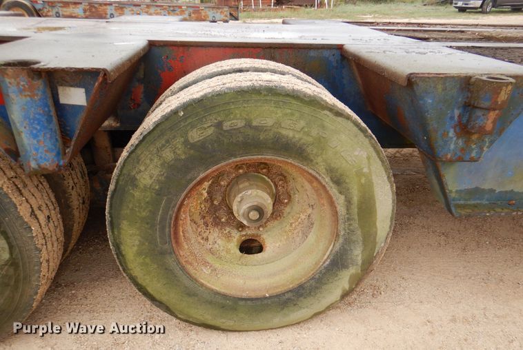 image for item DQ1883 1981 Aztec  oilfield trailer