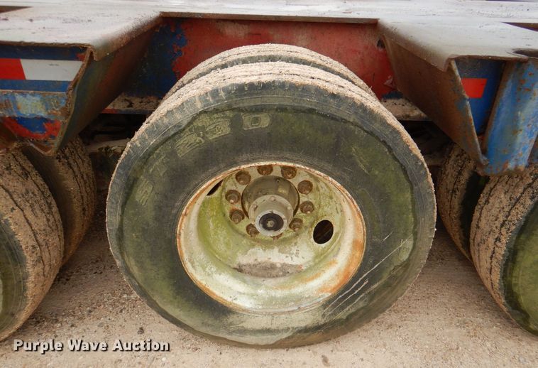 image for item DQ1883 1981 Aztec  oilfield trailer