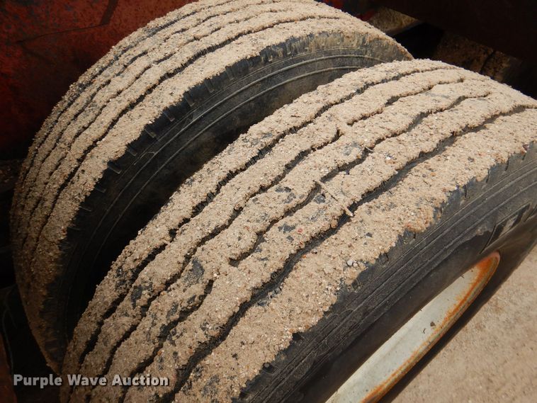 image for item DQ1883 1981 Aztec  oilfield trailer