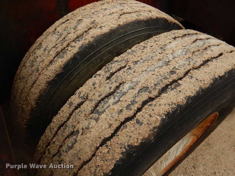 image for item DQ1883 1981 Aztec  oilfield trailer