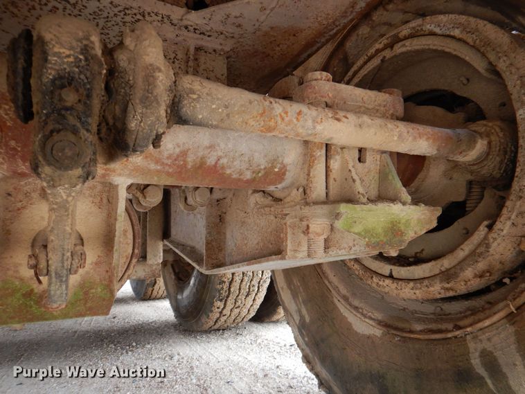 image for item DQ1883 1981 Aztec  oilfield trailer