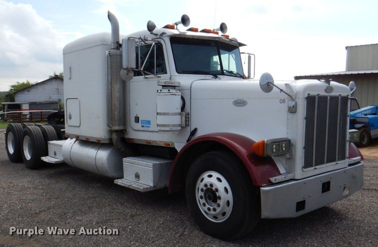image for item DR2025 1996 Peterbilt 379  semi truck