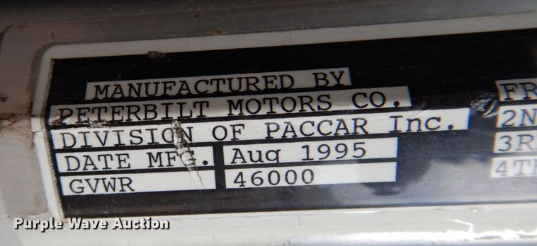 image for item DR2025 1996 Peterbilt 379  semi truck