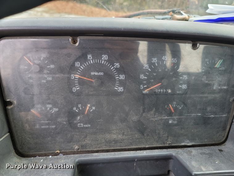 image for item DR3358 1997 Ford Aeromax L9000  semi truck