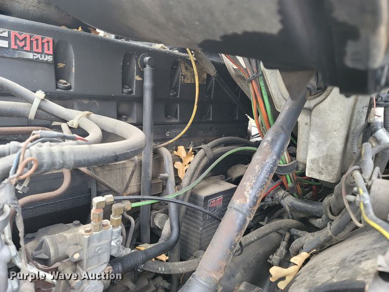 image for item DR3358 1997 Ford Aeromax L9000  semi truck