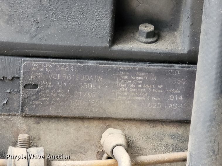 image for item DR3358 1997 Ford Aeromax L9000  semi truck