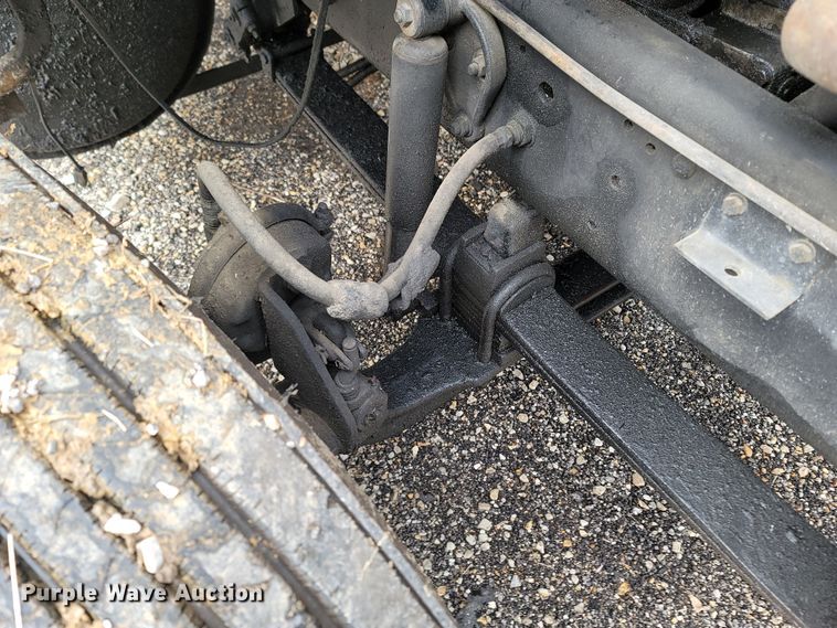 image for item DR3358 1997 Ford Aeromax L9000  semi truck